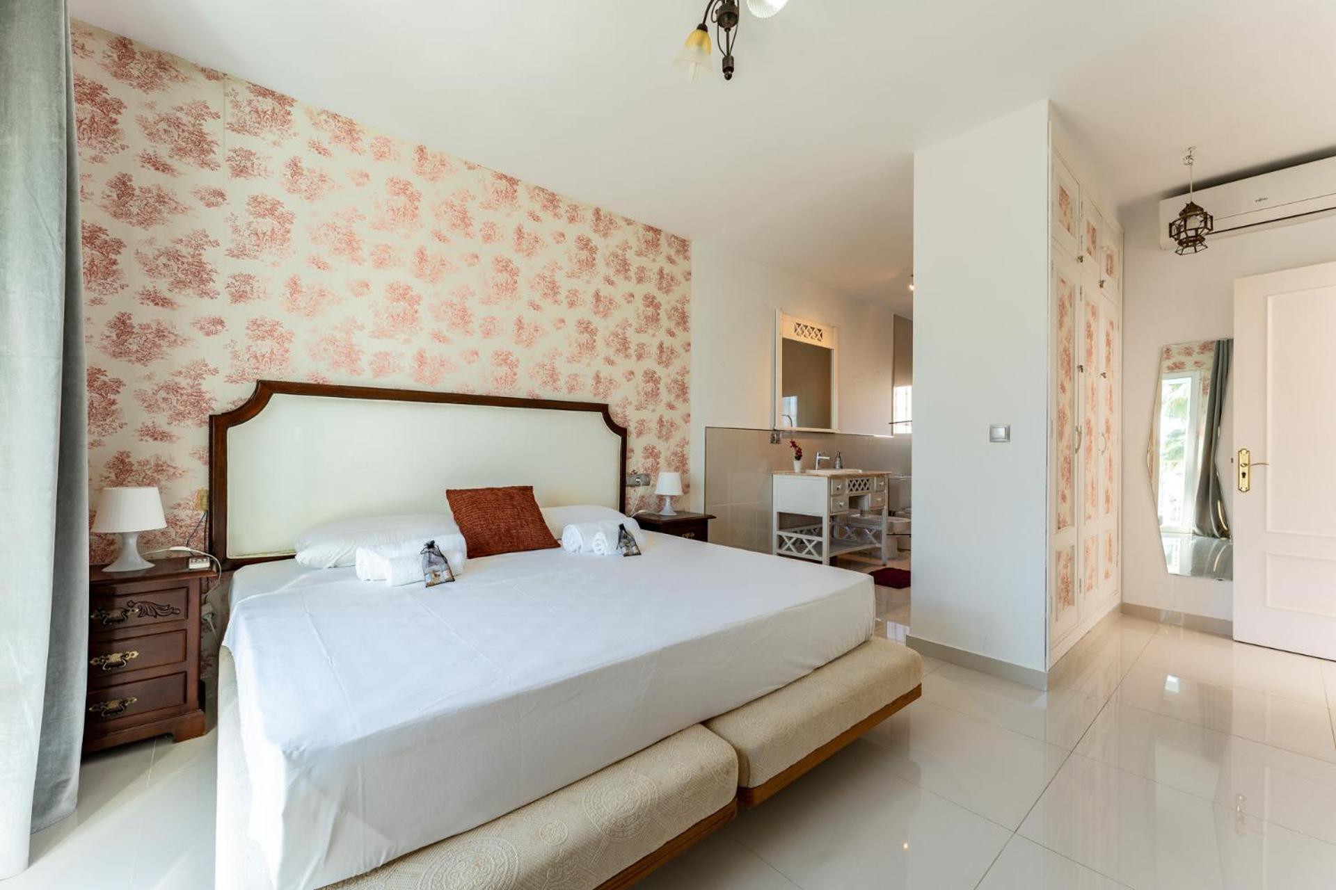 Malagasuite Fuengirola Sohail Luaran gambar
